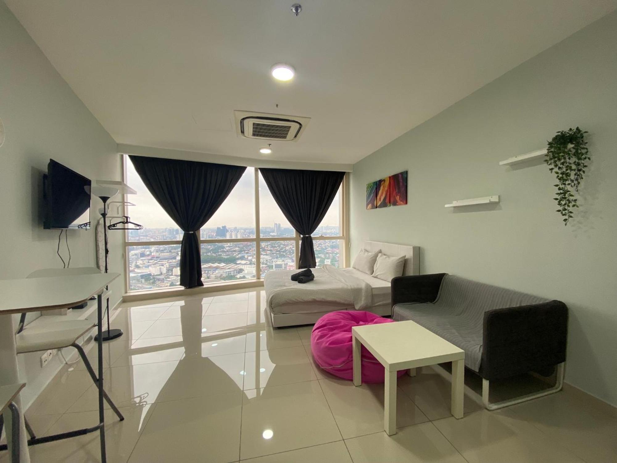 Pinnacle Pj @ Penguin Homes Petaling Jaya Εξωτερικό φωτογραφία